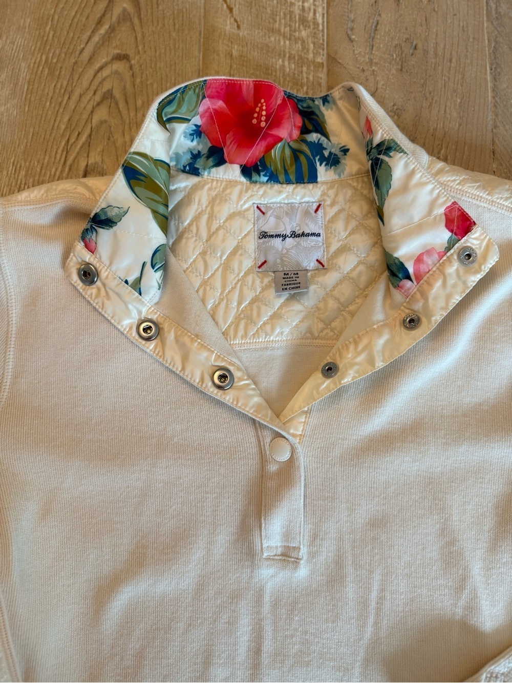 Tommy Bahama Aruba Cream Quilted-Panel Pullover Quarter Snap Top Jacket M - Picture 2 of 10